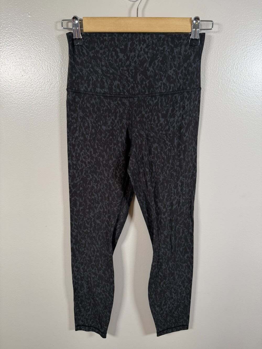 Lululemon Align Leggings Size 4 High-Rise Pant 25" Leopard Camo Deep Coal Yoga